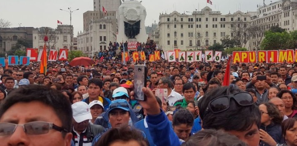 huelga de maestros - lima