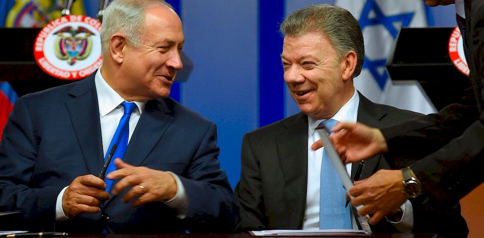 También en su visita el ministro israelí Netanyahu acompañado del mandatario colombiano Juan Manuel Santos en la ciudad de Bogotá pidió unión ante la “amenaza” que rodea a ese país y los “lasos terroristas de Irán” en el mundo. (Twitter)