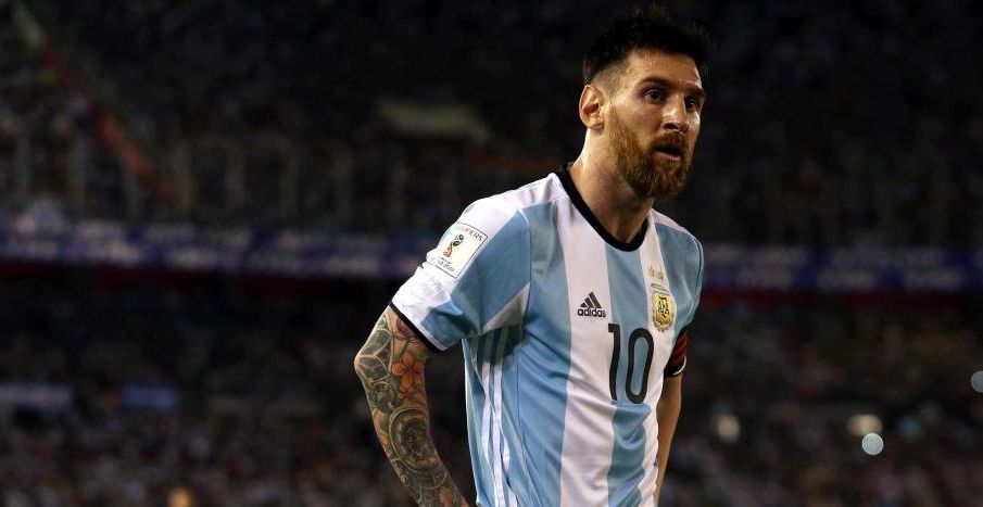 La FIFA hizo lugar al reclamo de la AFA y dejó sin efecto la sanción a Messi. (Twitter)
