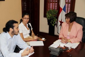 Los activistas de España y Perú asistieron a la delegación nicaragüense durante las sesiones de la Comisión Interamericana de Derechos Humanos en marzo de este año. (CEJIL)