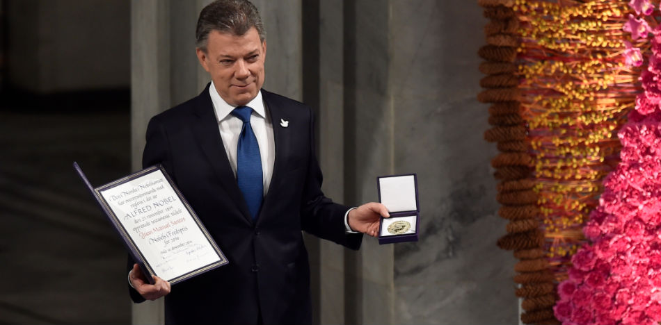 En medio de polémica el presidente colombiano recibió el Premio Nobel de Paz (Cesar Carrion - SIG)