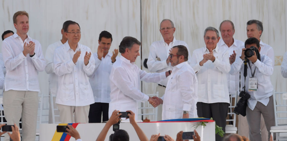 Acuerdo Santos-FARC preocupa a militares: podrían ser juzgados ... - PanAm Post