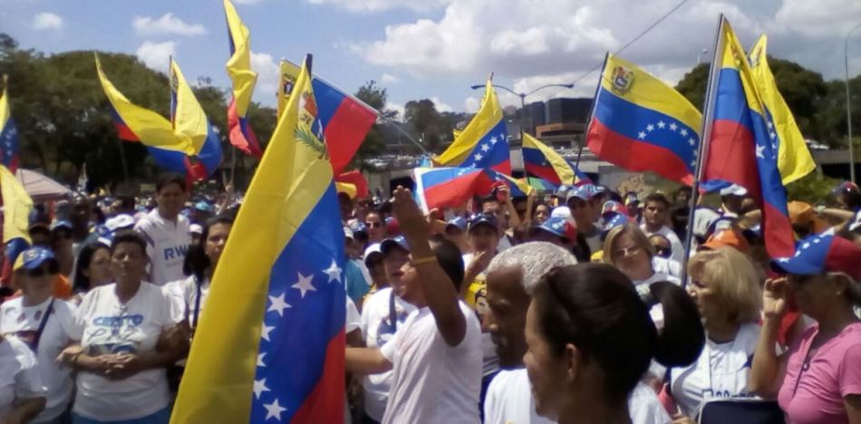 oposicion - autopista- venezuela