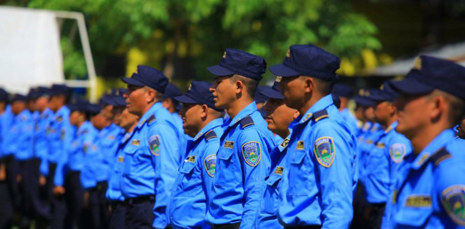Honduras comenzó el proceso de depuración policial en abril de 2016. (La Prensa)