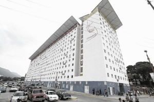 Los edificios más grandes de la Misión Vivienda en Caracas han sido rebautizados informalmente con el nombre de unas infames cárceles de la región capital (Noticiero Digital)