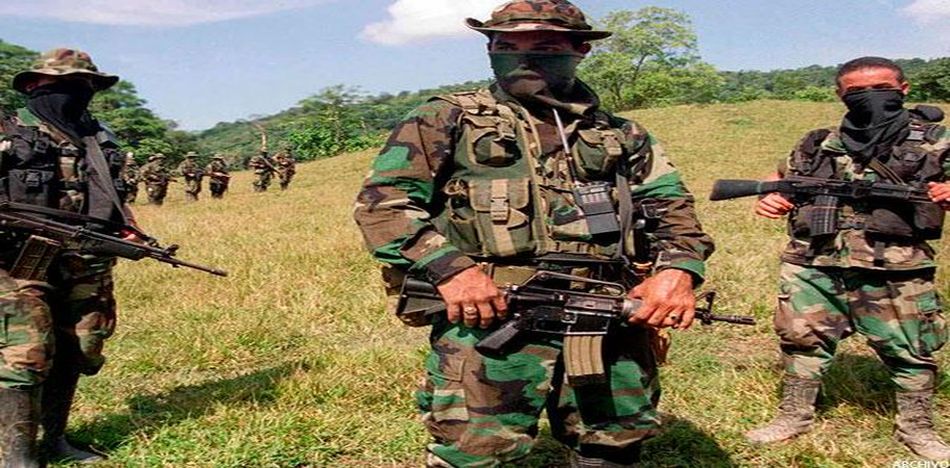 La guerra en Colombia con las FARC duro aproximadamente 54 años dejando un saldo de 220 mil personas muertas, 25 mil desaparecidas y más de 4 millones de desplazados. (Twitter)