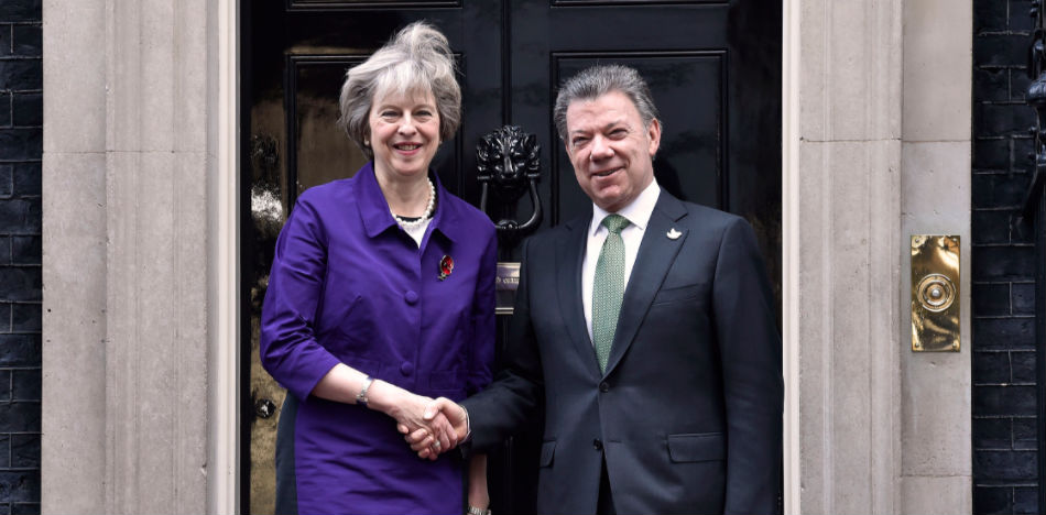 El presidente Juan Manuel Santos y la primera ministra del Reino Unido, Theresa May (Juan Pablo Bello - SIG)