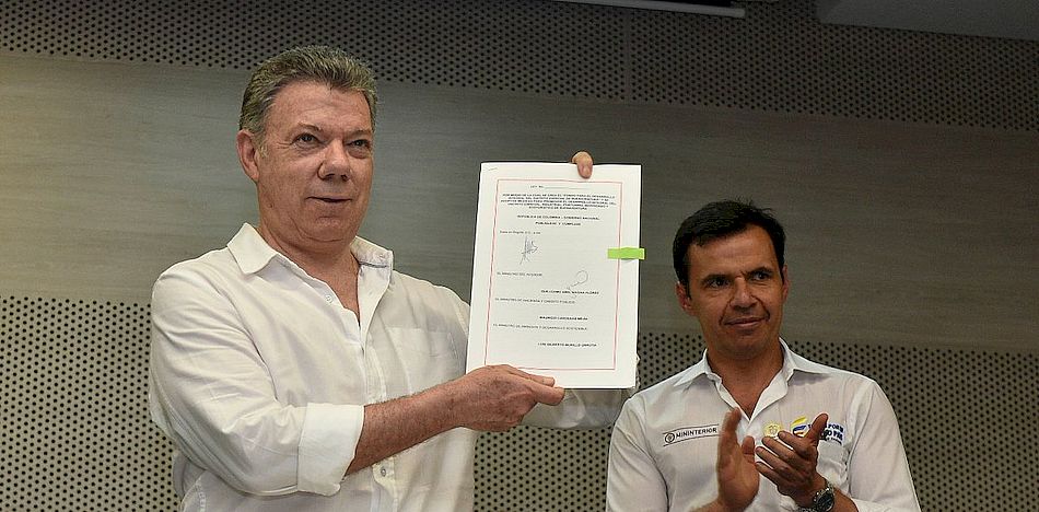 Luego de conocer la decisión, el presidente Juan Manuel Santos celebró la decisión y aseguró que es un triunfo para las victimas y no para el Gobierno. (Twitter)
