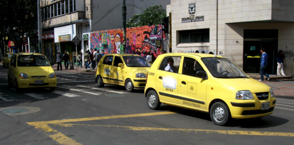 taxistas anuncian cacería a conductores de Uber